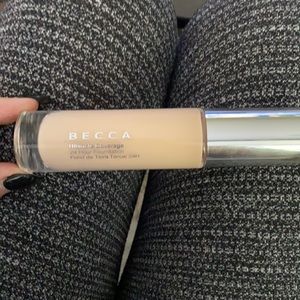 Becca ultimate coverage 24 hour foundation PORCELAIN